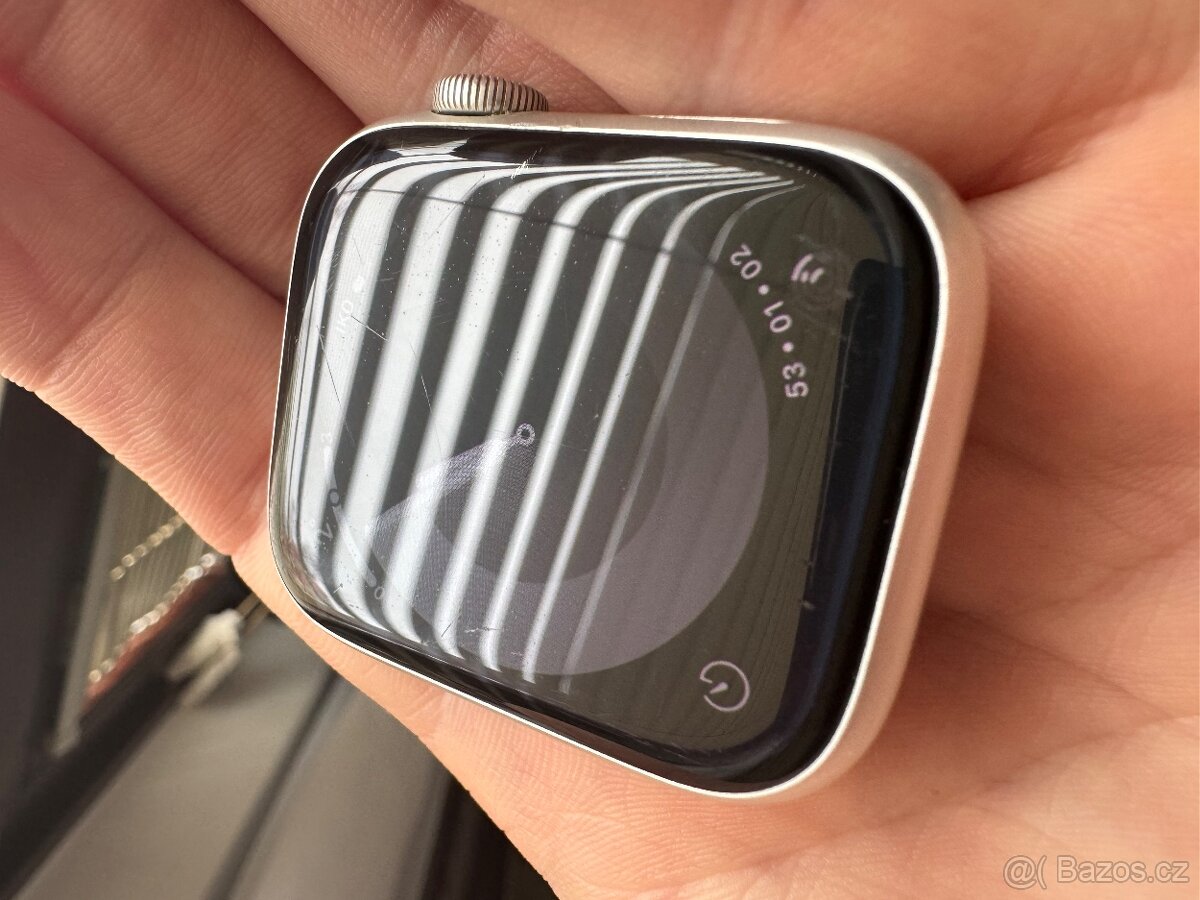 Apple Watch Series 8 45mm - 19