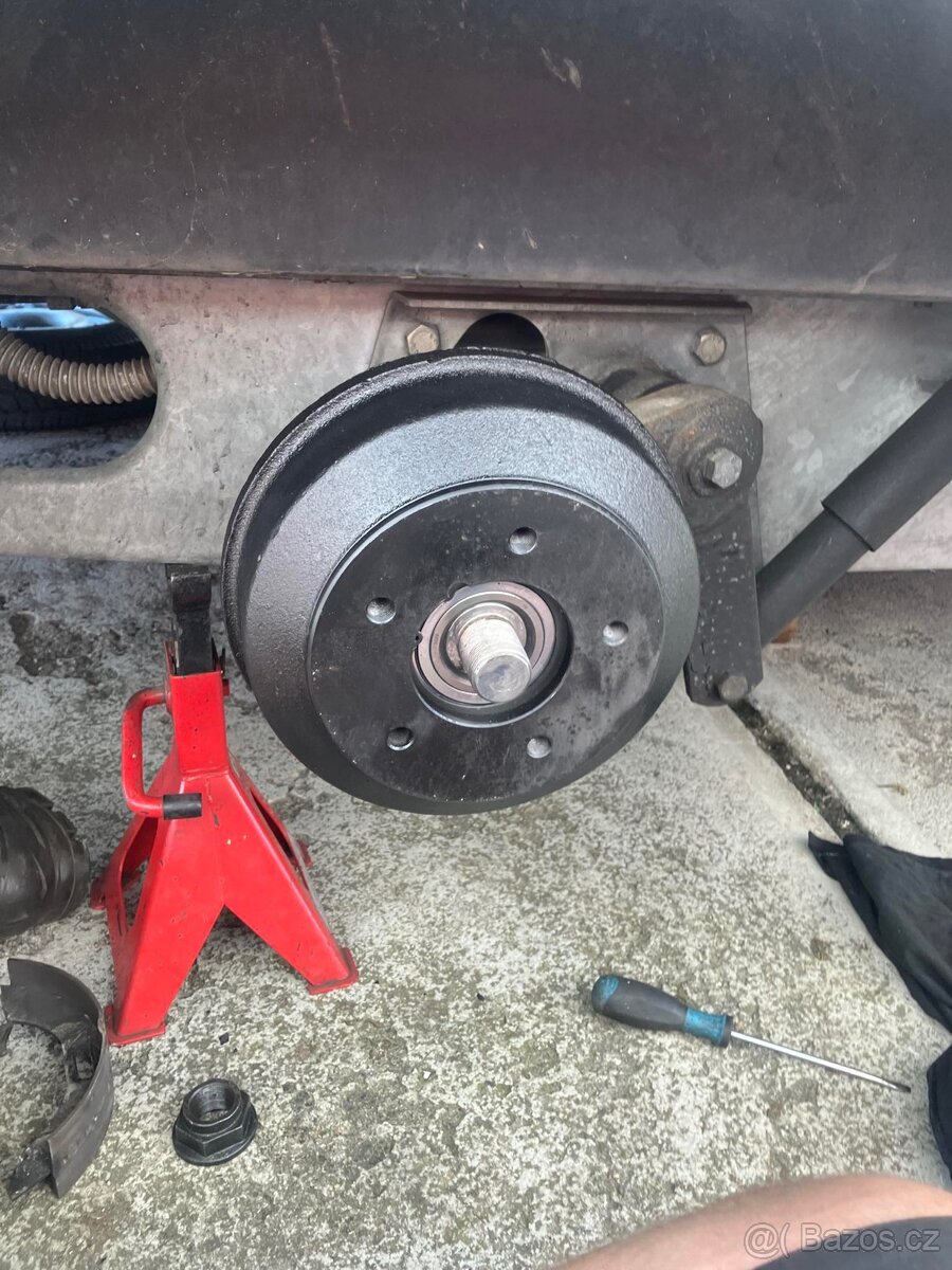 Karavan Hobby De Luxe 440 - 19