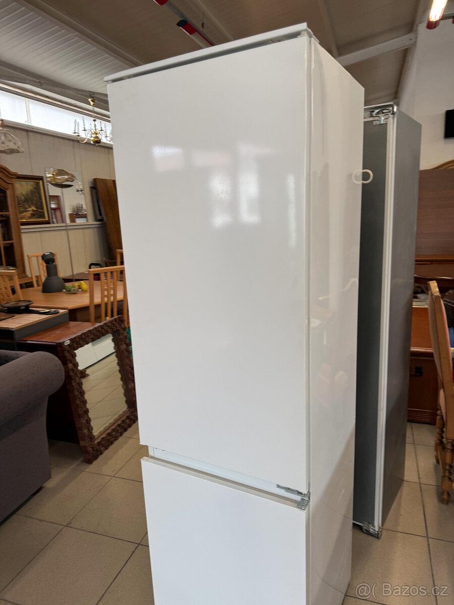 4x vestavná lednice s mrazákem - 19