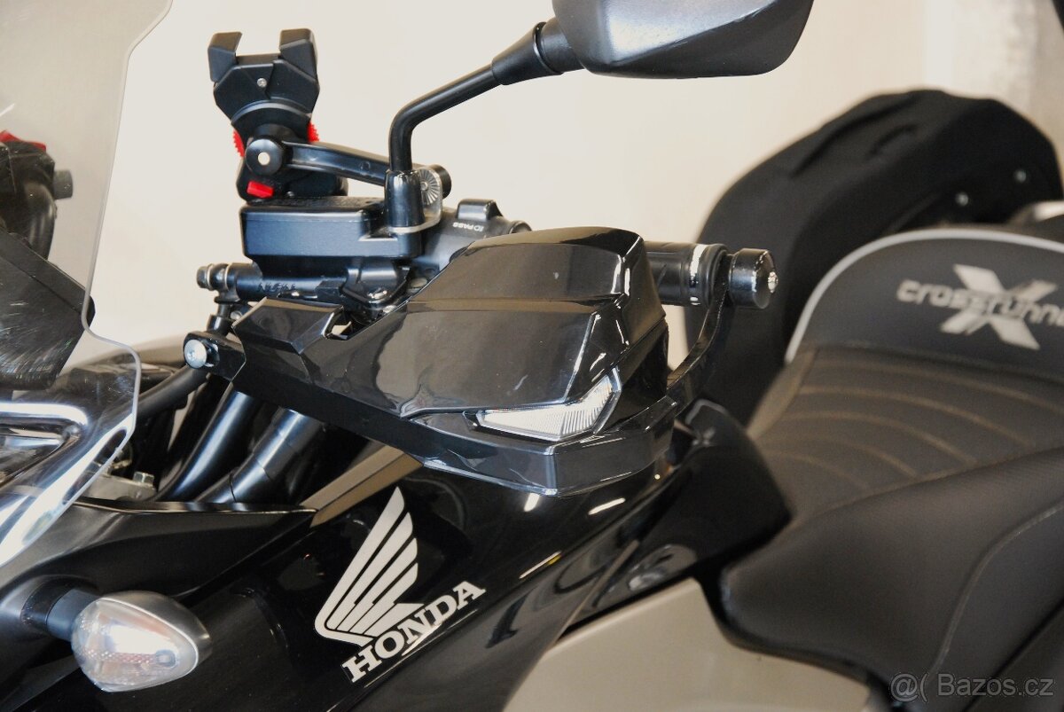 Honda VFR 800 X Crossrunner - VÝPRODEJ, hezký stav - 19