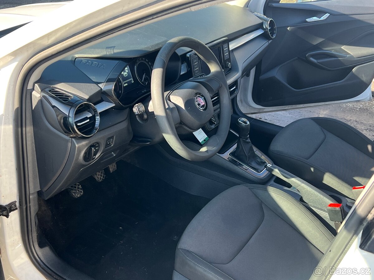 Škoda Fabia IV - 19