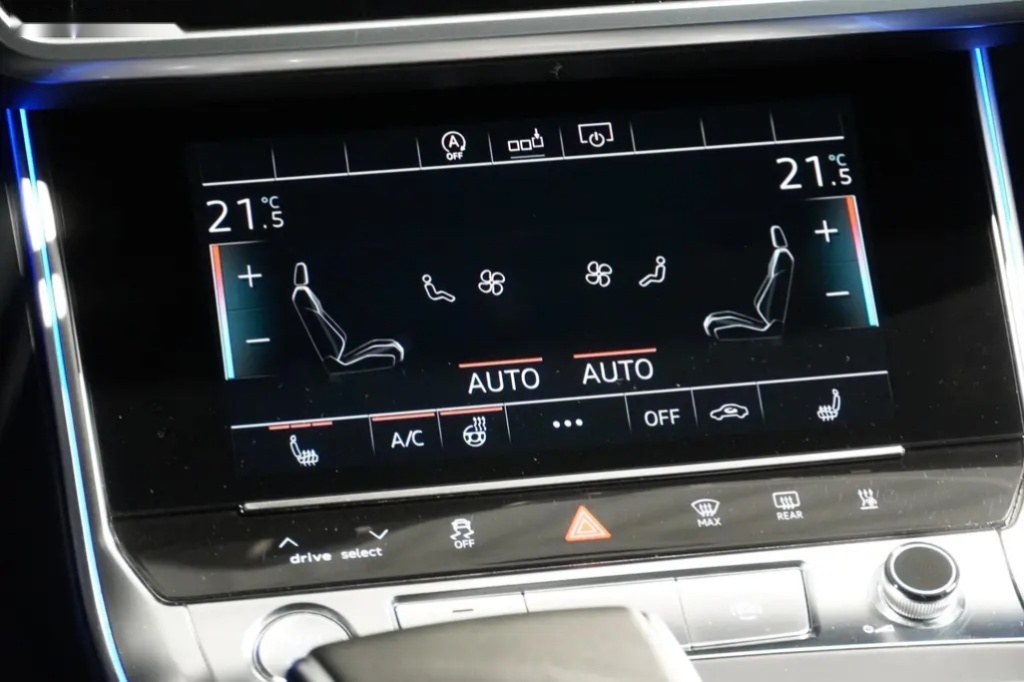 Audi A6 allroad, 50TDI,1.MAJ,DPH,WEBASTO,VZDUCH - 19