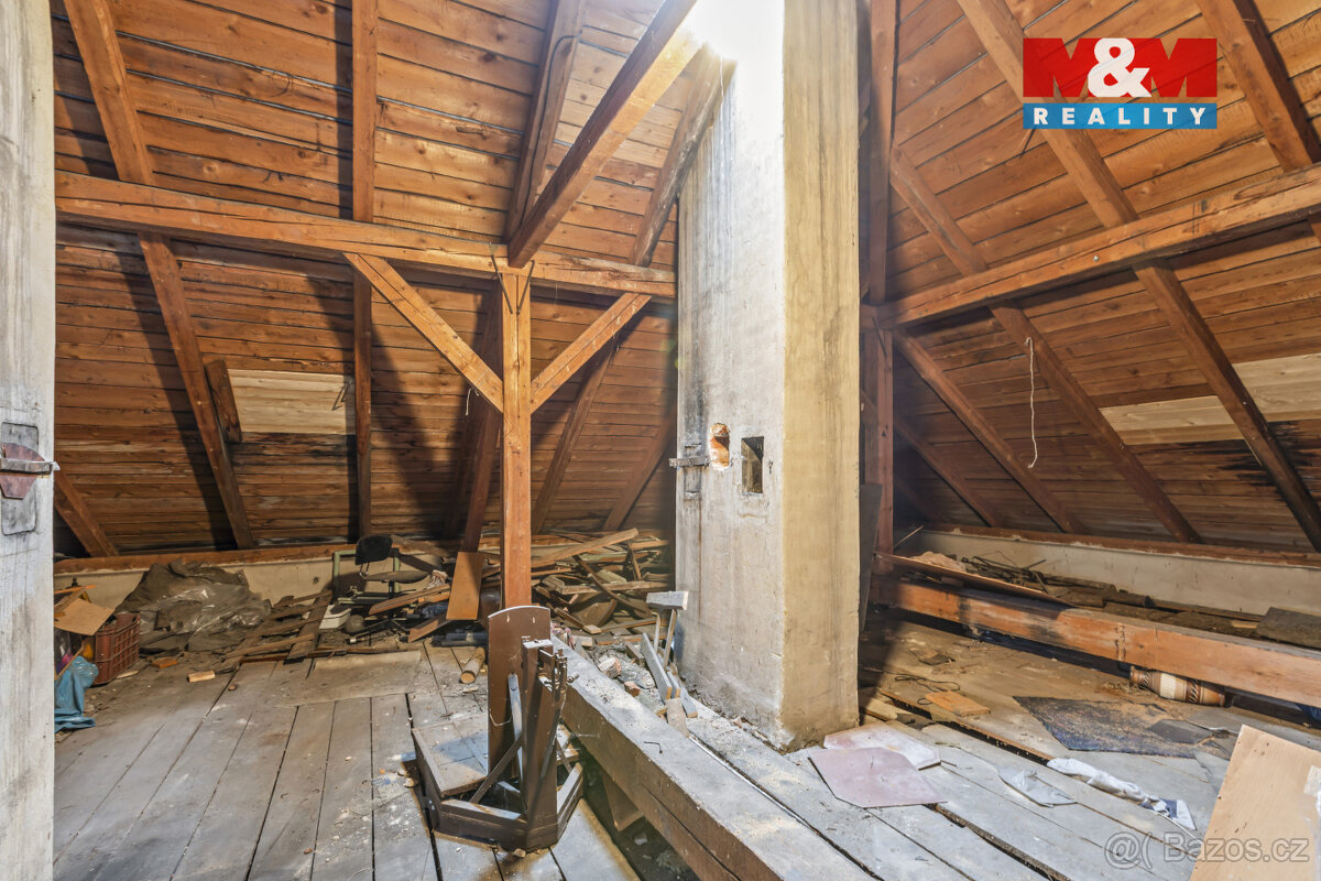 Prodej komerčního prostor v Žlebských Chvalovicích - 19