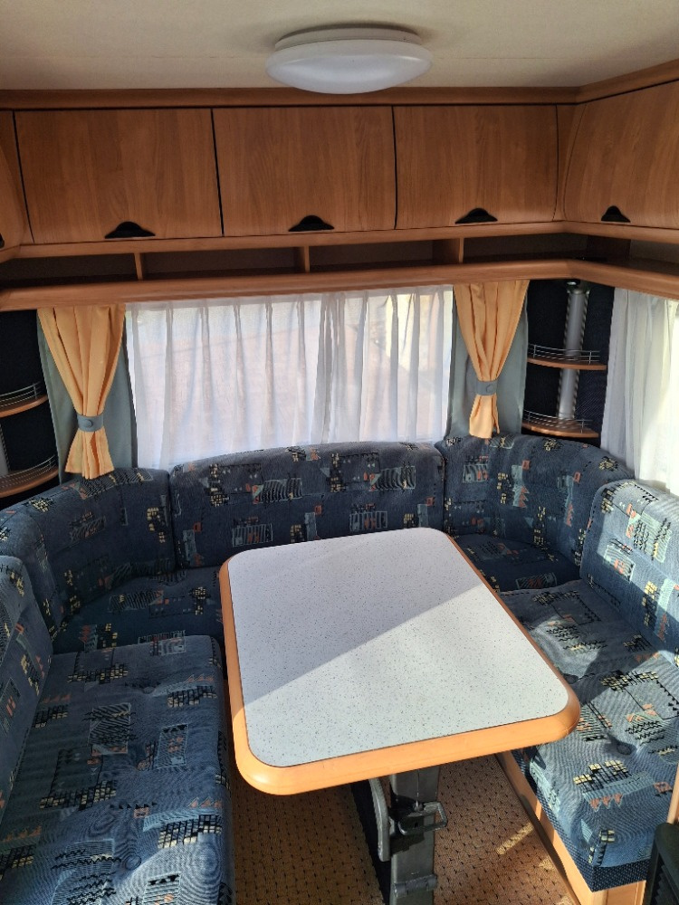 karavan Hobby 30 - 19