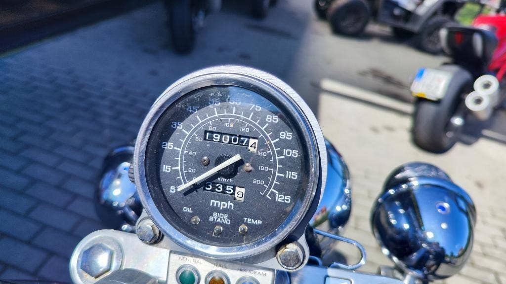 Honda VT 1100 C2 Shadow - 19