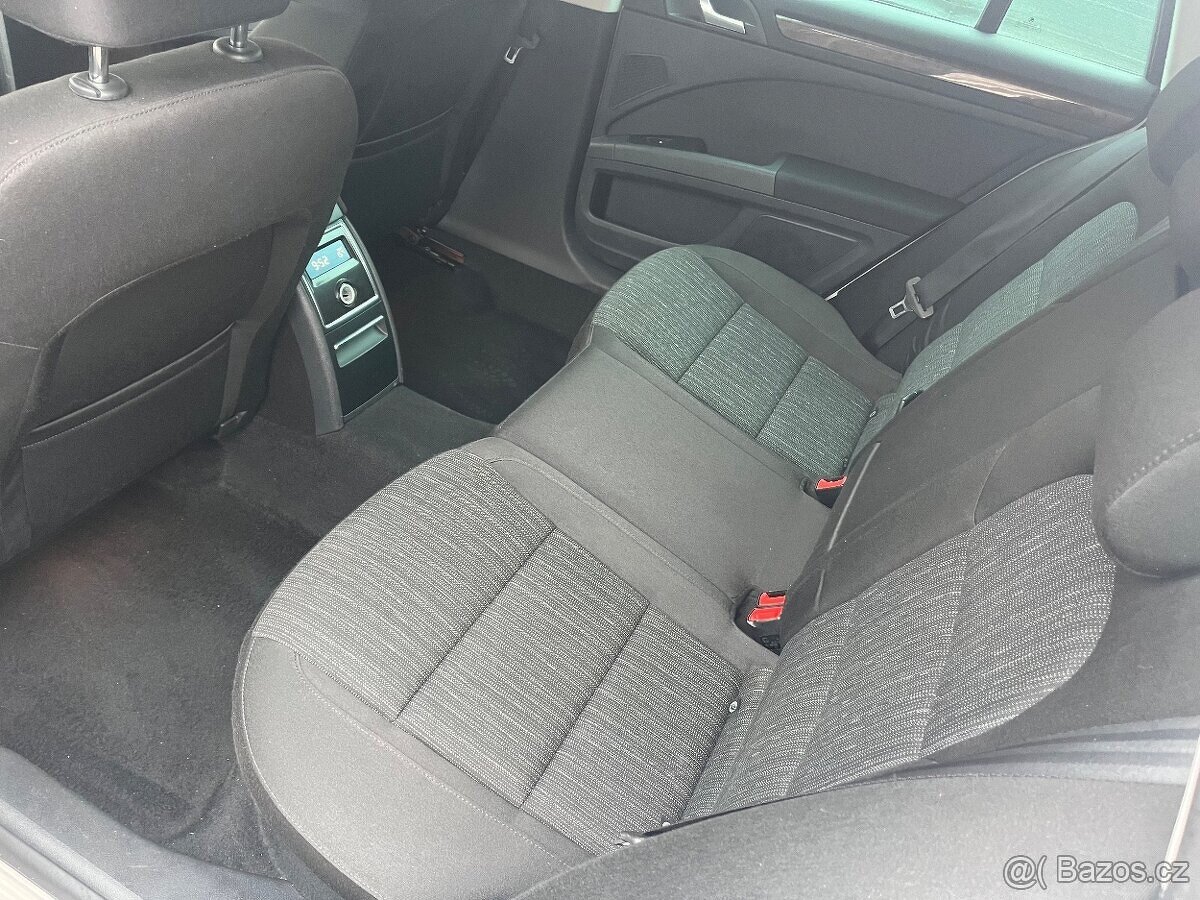 Škoda Superb 2 facelift 2014 125kW DSG Elegance - 19