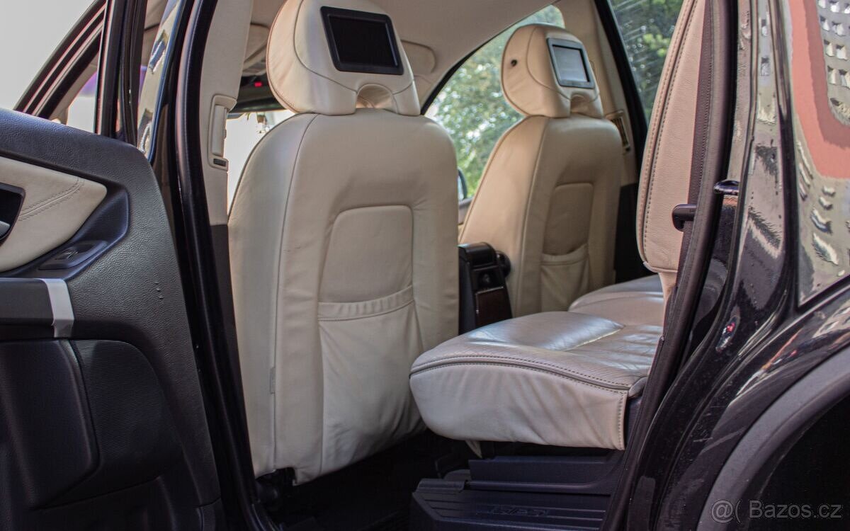 Volvo XC90 XC 90 D5 Momentum A/T - 19
