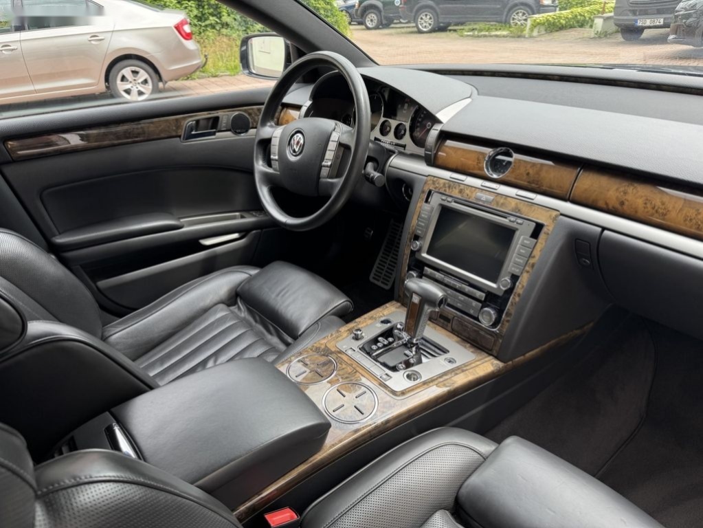 Volkswagen Phaeton,3.0TDI 176kW - 19