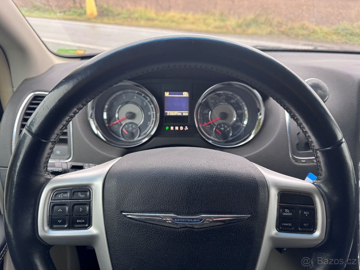 Chrysler Town Country 3,6 RT Penta DVD 2014 - 19