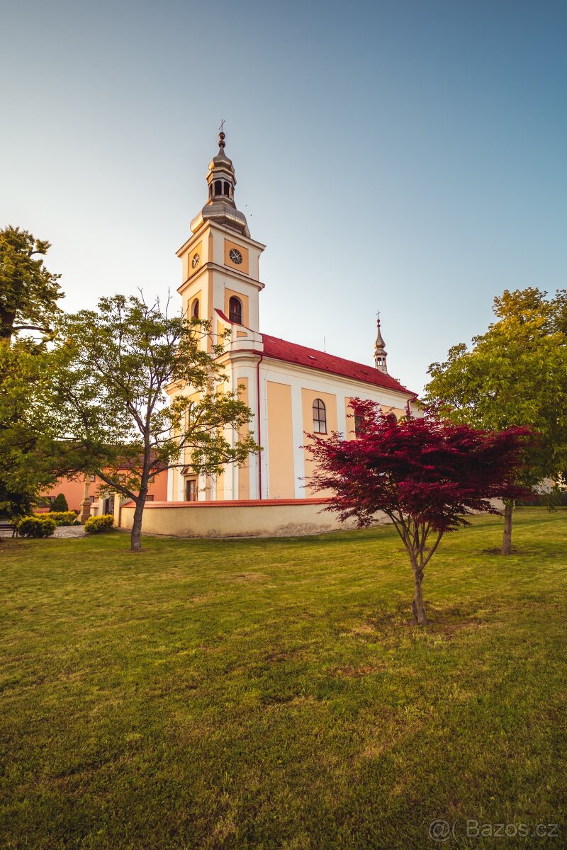 Dům a stavební pozemky na prodej v malebné vesničce Štarnov - 19