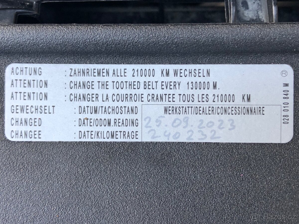 Volkswagen Sharan 2,0 TDI 110 KW Comfortline Plný servis - 19