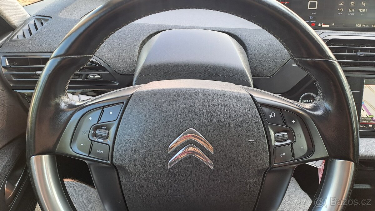 Citroën Grand C4 Picasso 1.6 HDI NAVI 7 míst - 19