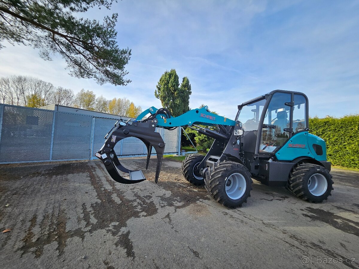 kloubový nakladač, model 4365A - 19