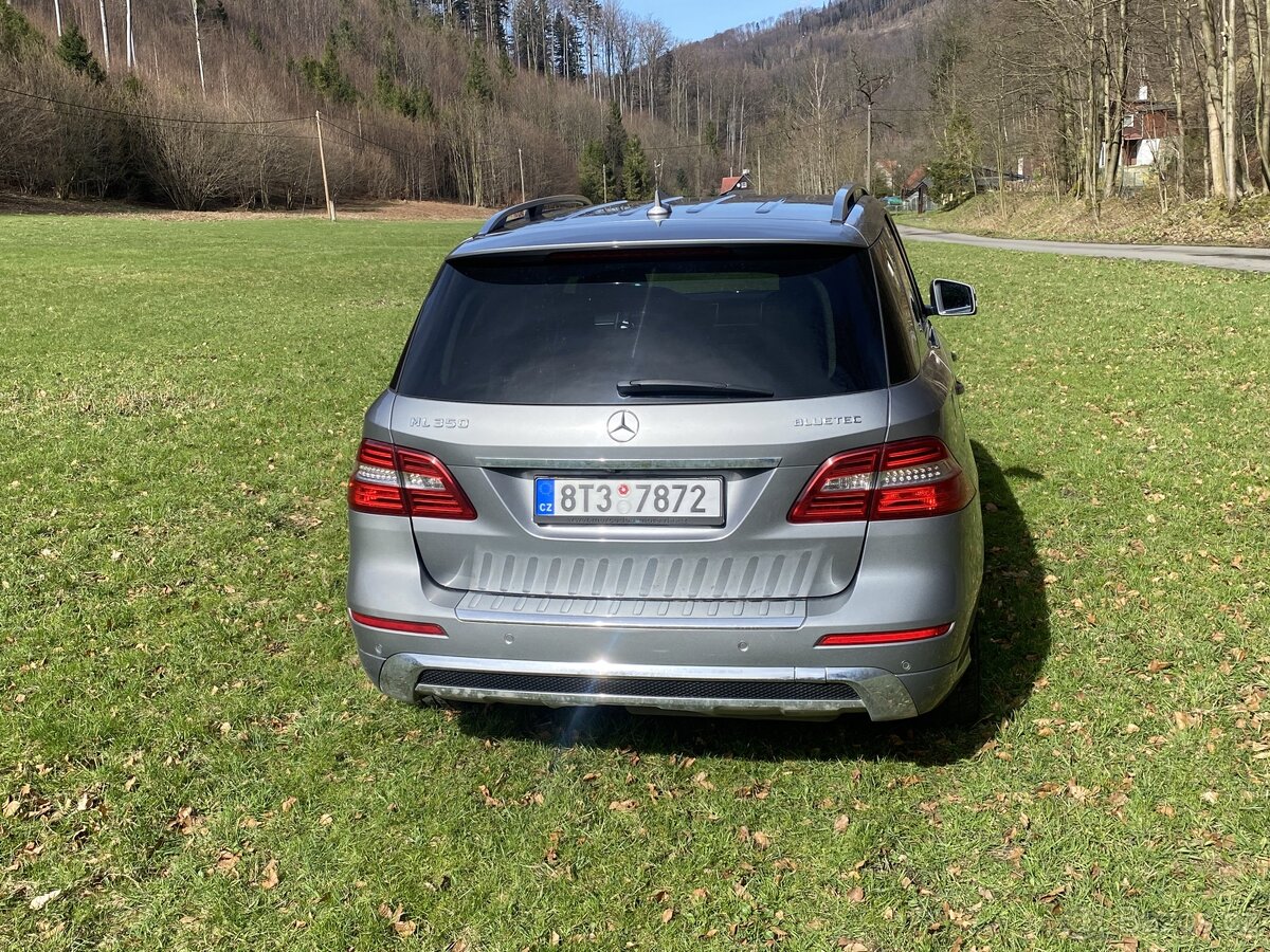 Prodám Mercedes Benz Ml w166 R/2013 najeto 276xxx km - 19