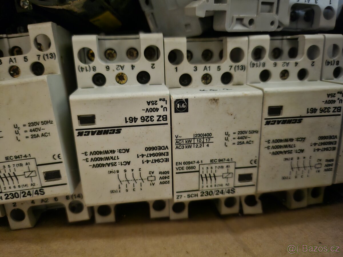 Pojistky jističe trafa prostě vše - 19