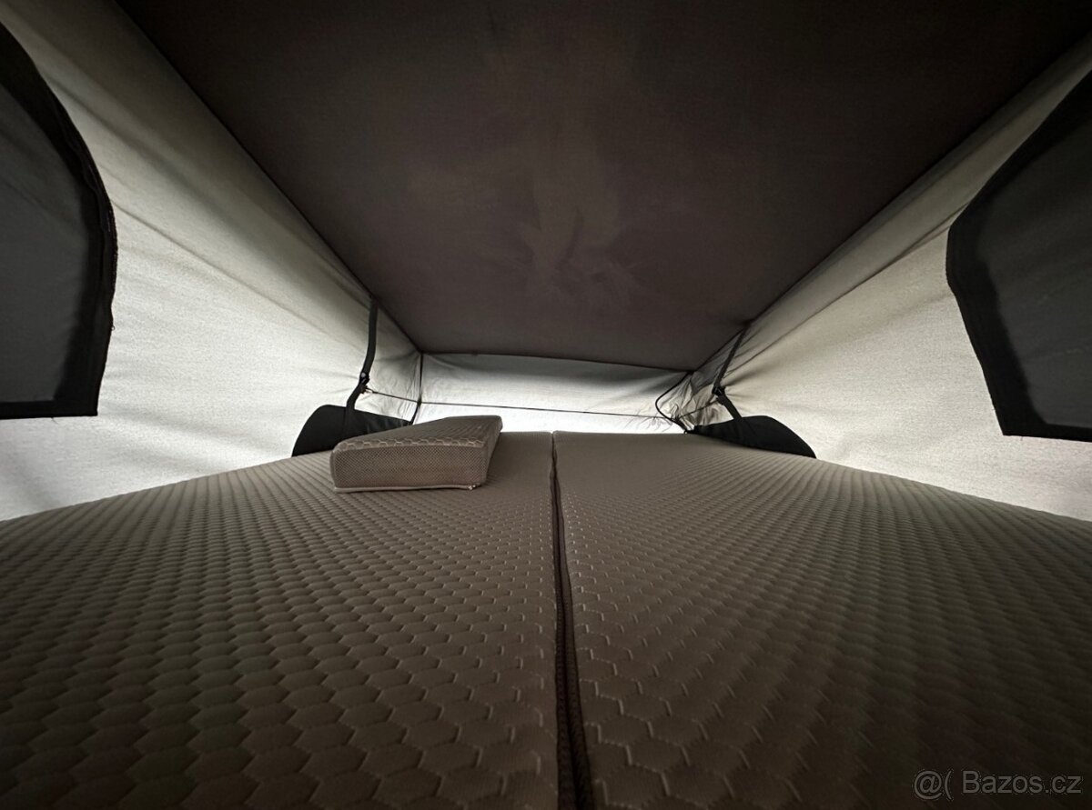 Forster 599 HB Zvedací střecha 2025 - 19