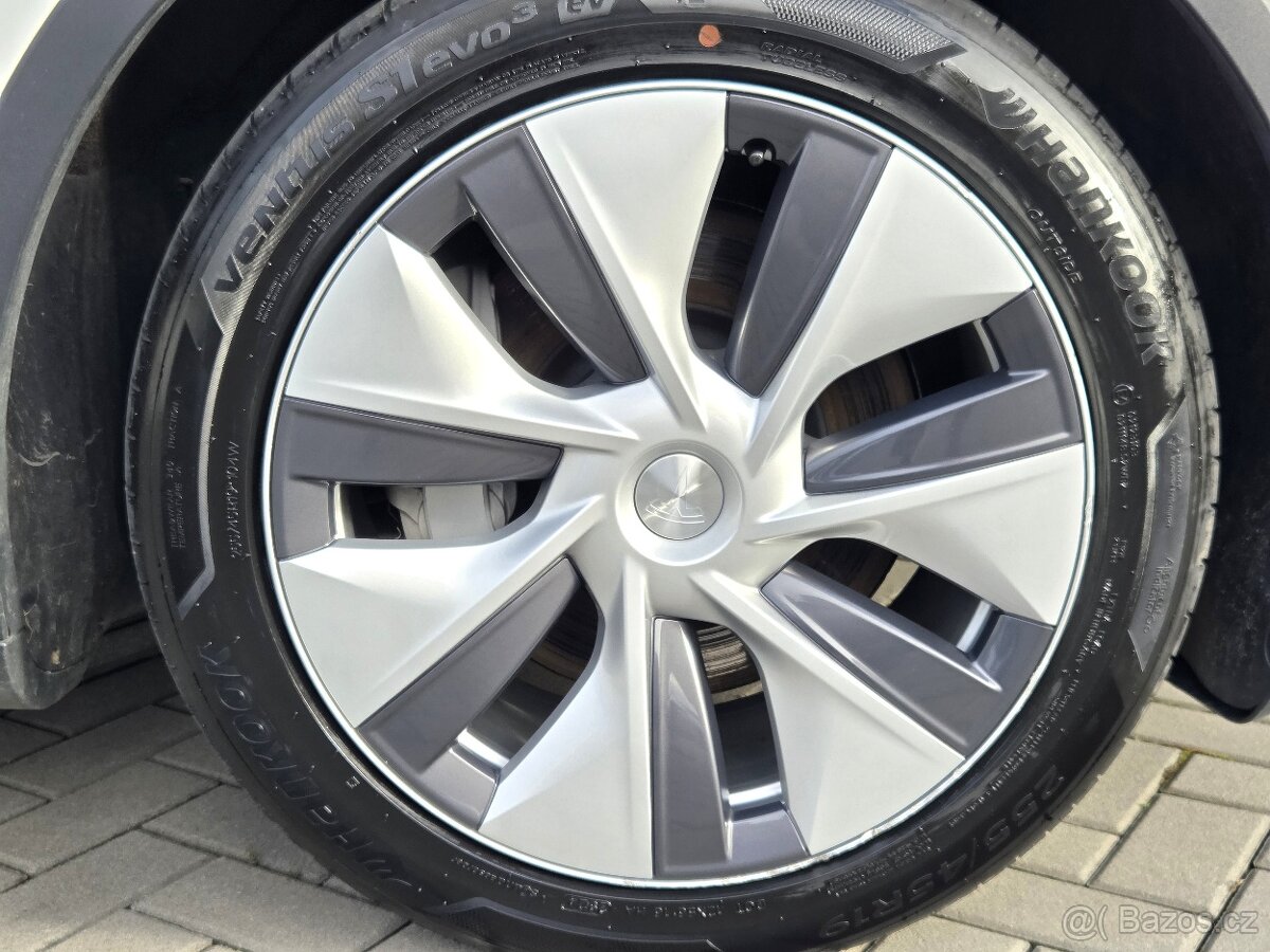 Tesla Model Y AWD Long Range SOH 92% 1.majitel - 19