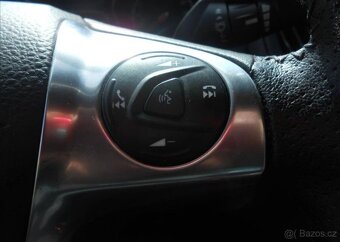 Ford Focus 2,0 ST 184 kW Serviska benzín - 19
