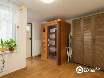 Prodej rodinného domu 3+1 + příslušenství v klidné části Mir - 19