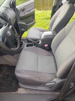 Toyota Hilux - 19