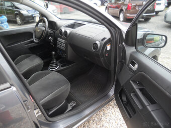 Ford Fusion 1.4i 59Kw Výhřev sedaček - 19