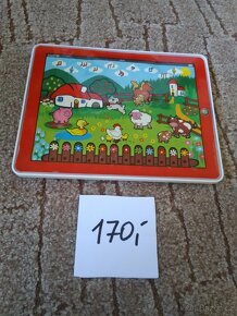 dřevěné a plastové hrací hračky - 19