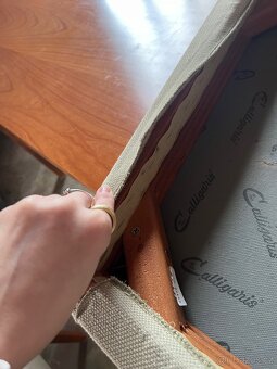 Dřevěný stůl s šesti židlemi značky Calligaris - 19