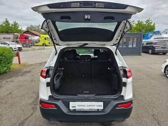 JEEP CHEROKEE 2016 3.2 V6 202kW LATITUDE,NAJETO 100 000KM - 19