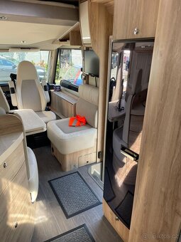 Prodám Eura Mobil integra line 725 QB - 19
