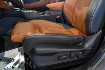 Subaru Outback 2.5i ES Premium AWD Lineartronic1 - 19