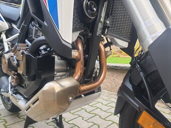 CRF 1100 L Africa Twin DCT - TOP STAV 8000 KM - 19