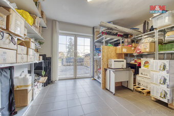 Prodej domu s kancelářemi a prodejnou, 215 m², Zeleneč - 19