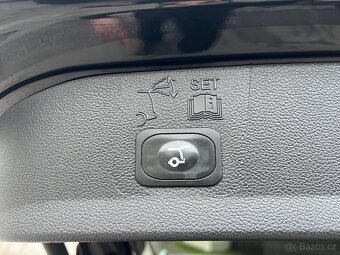 FORD KUGA II 2.0TDCi INDIVIDUAL 2WD 128.000 KM XENONY/TZ/AL - 19