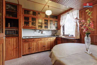 Prodej rodinného domu, 360 m², Benešov, ul. Neumannova - 19