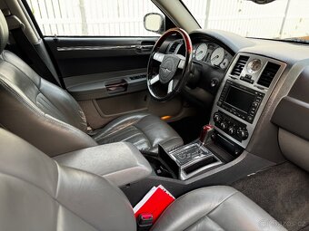 Chrysler 300C 5.7 hemi 250kw - 340PS 4x4 - touring -NOVÝ LAK - 19