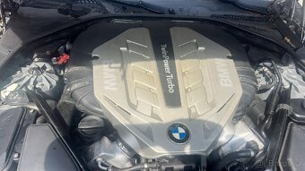 BMW  550i  F10 - 19
