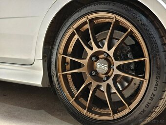 Honda Civic, 2.0 Type-R 148 kW - 19