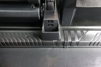 Ford Transit Custom 2.0 TDCi 96kw • 2019 • L2 • 9.míst • DPH - 19
