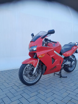 Prodám Honda VFR 800FI RC48 - 19