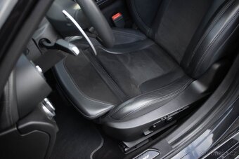 Alfa Romeo Giulia 2.0 AWD VELOCE Ti Q4 / AJ NA SPLÁTKY / - 19