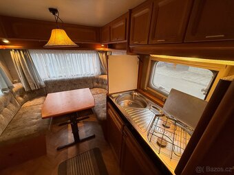 Karavan Wilk De Luxe 450 - 19