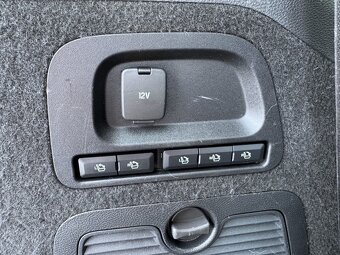 Ford Galaxy, 2.0 TDCi 155 kW Titanium 7 míst - 19