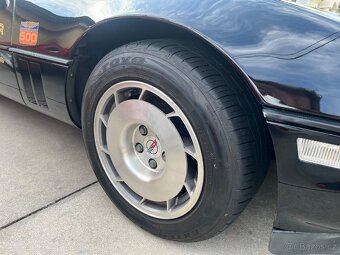 1986 chevrolet corvette c4 official pace car - 19