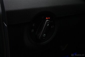 Škoda Octavia Combi 2.0 TDI RS DSG 4x4 Modrá - 19