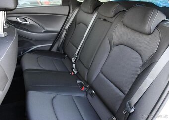 Hyundai i30 1.6CRDi 85kW STYLE ČR - 19