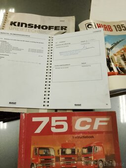 Daf nosič kontejnerů s HR - 19