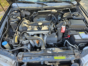 Volvo V40 Combi 1,8i Benzín, 90KW - 19