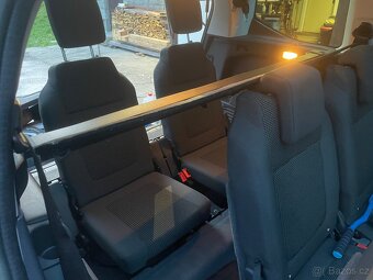 Peugeot 5008 1.6 115kw 7 míst - 19
