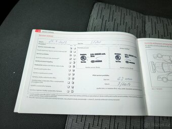 ŠKODA OCTAVIA COMBI 1.6 TDI 77kw, r.v. 2011, VÝBORNÝ STAV - 19
