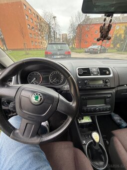 2x vozidlo ŠKODA FABIA II - 19